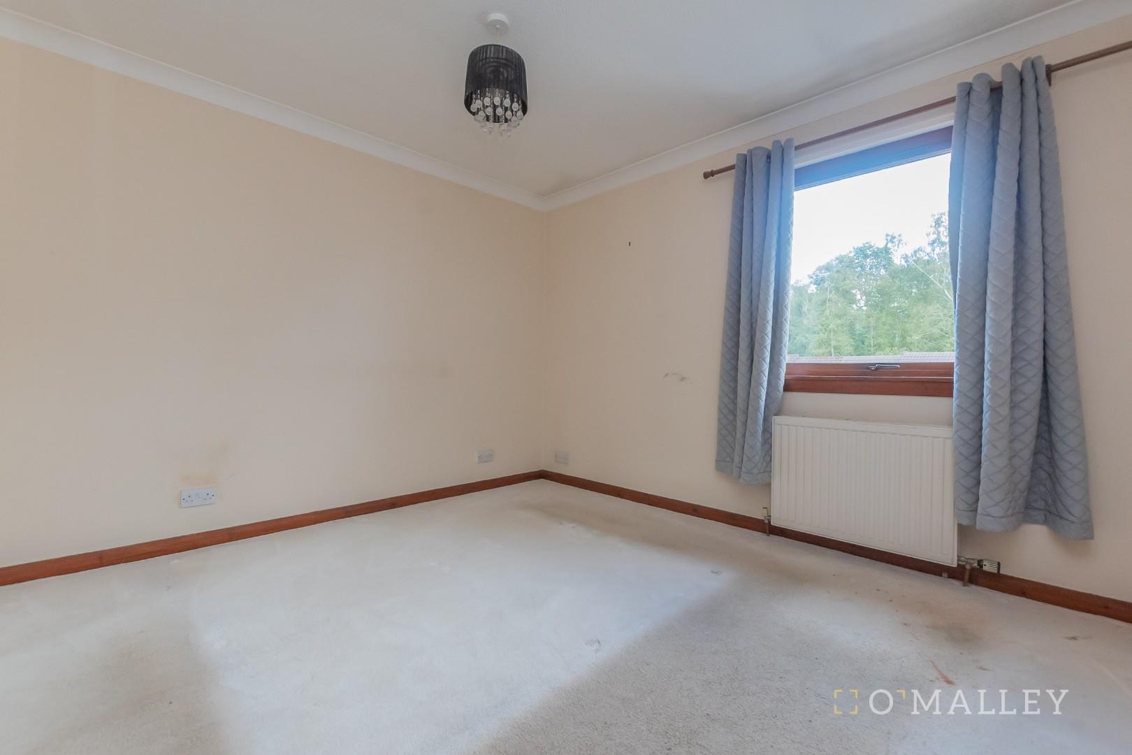 14. Bedroom 1 1.jpg